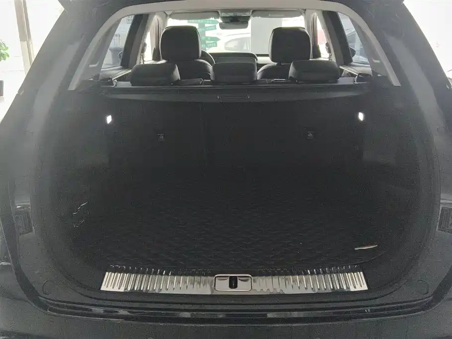 Hongqi HS5 Facelift 2.0 T Connected Flagship Enjoyment