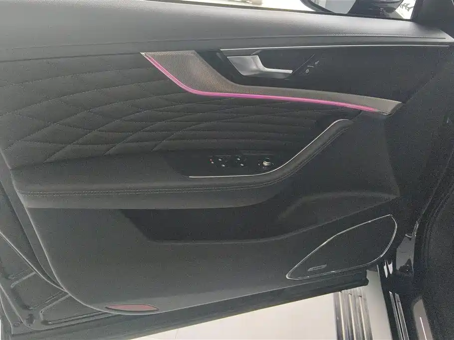 Hongqi HS5 Facelift 2.0 T Connected Flagship Enjoyment