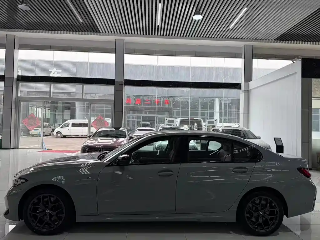 BMW 3 Series 330 Li M Sport Night Package