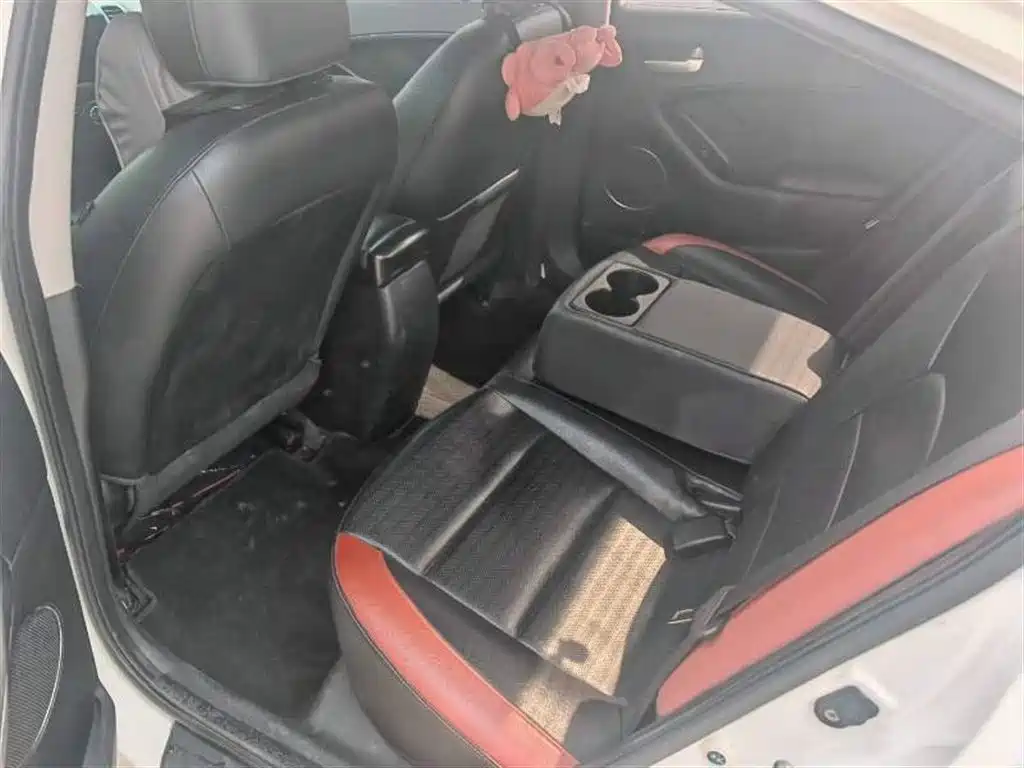 Kia K3 起亚K3 2016款 1.4 T 自动GLS