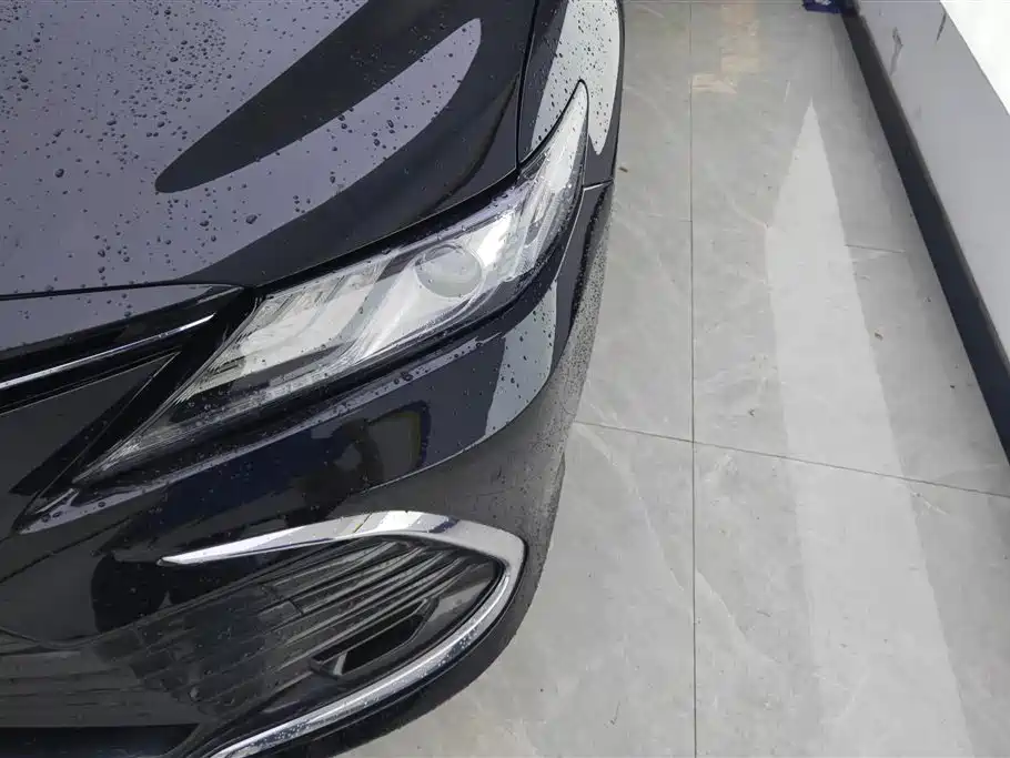 Camry 2.0 G Luxury