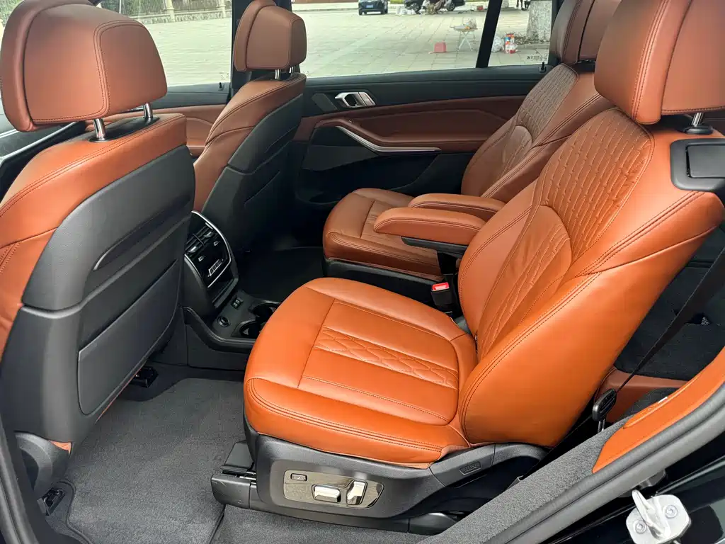BMW X7 xDrive40 i Premium Luxury Package