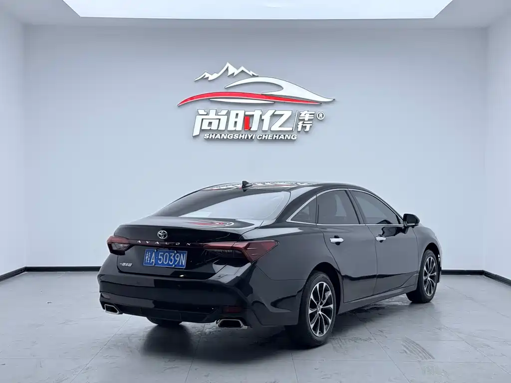 Avalon 2.0 L Luxury
