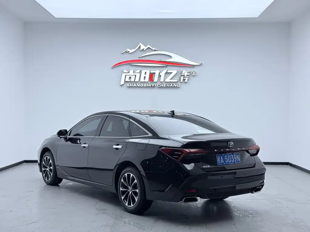 Avalon 2.0 L Luxury
