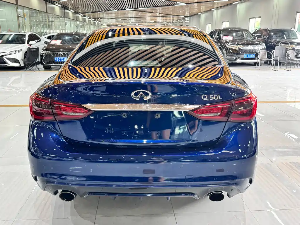Infiniti Q50 L 2.0 T 30 Anniversary Limited