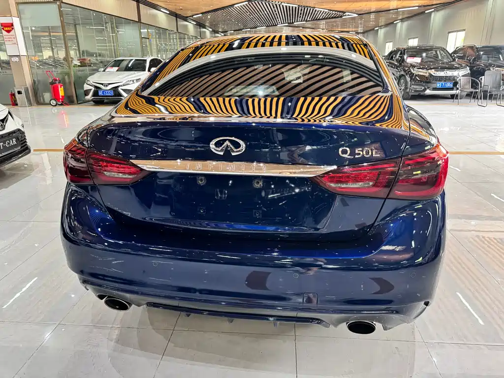 Infiniti Q50 L 2.0 T 30 Anniversary Limited