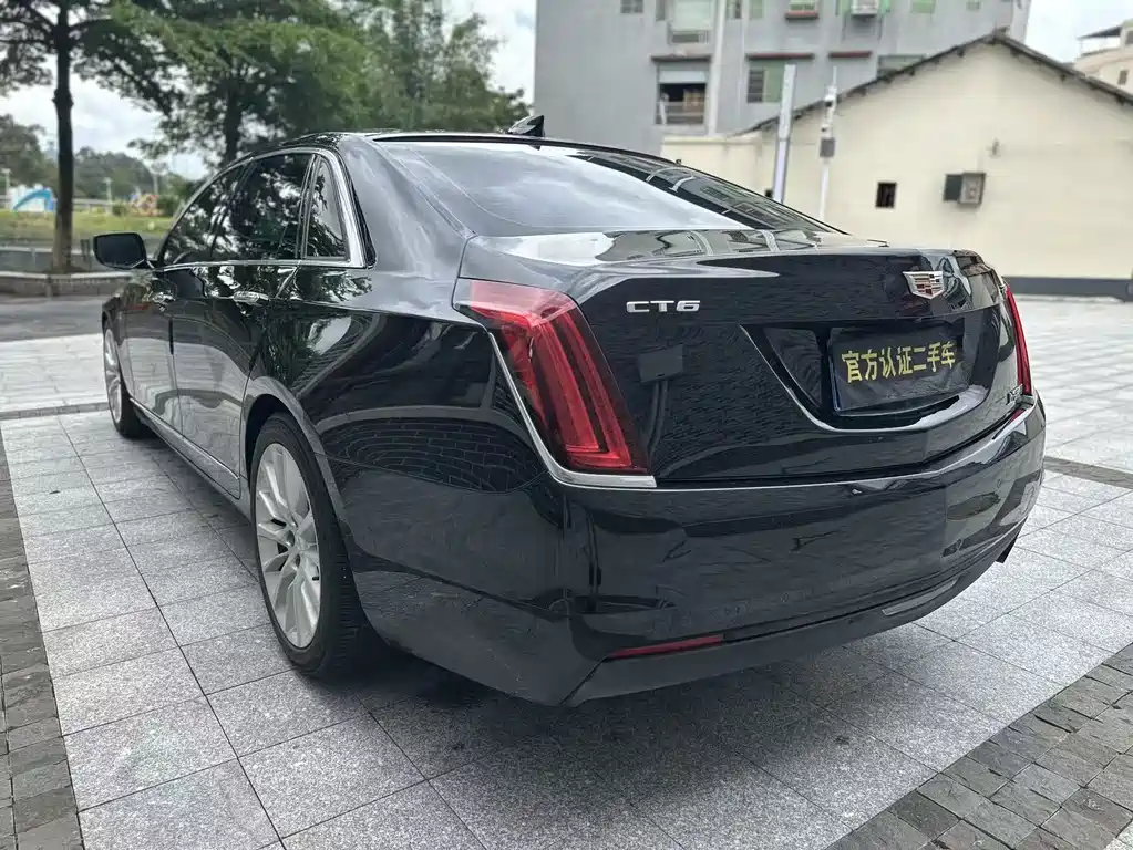 Cadillac CT6 28 T Leading