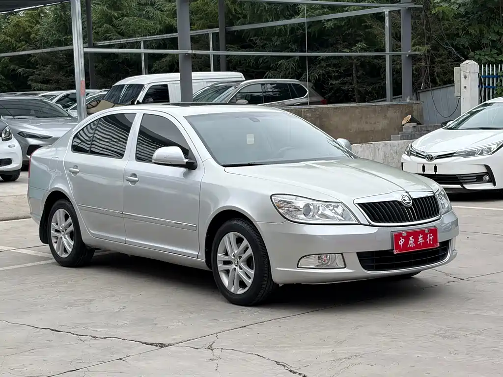 Octavia 1.6 L Auto Elegant