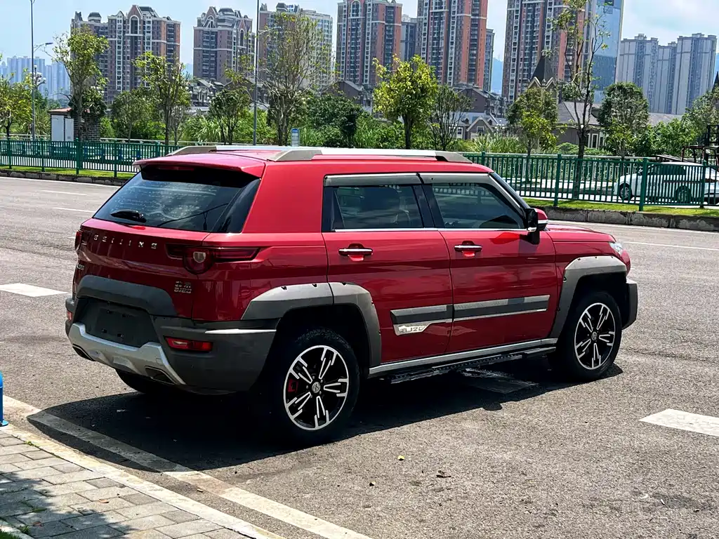 Beijing Offroad BJ20 1.5 T CVT Luxury