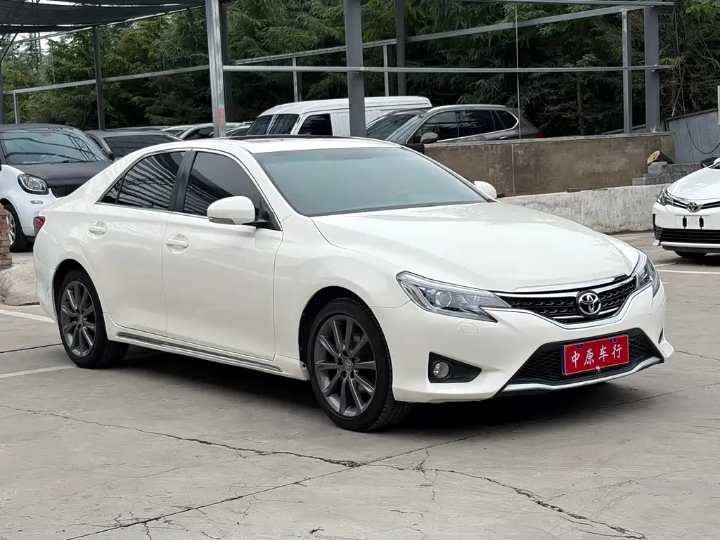 Mark X 2.5 V Style Sharp Navigation