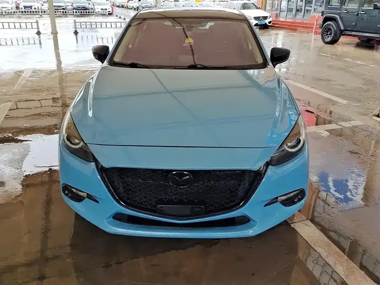 Mazda 3 Axela Hatchback 1.5 L Auto Luxury CN-V
