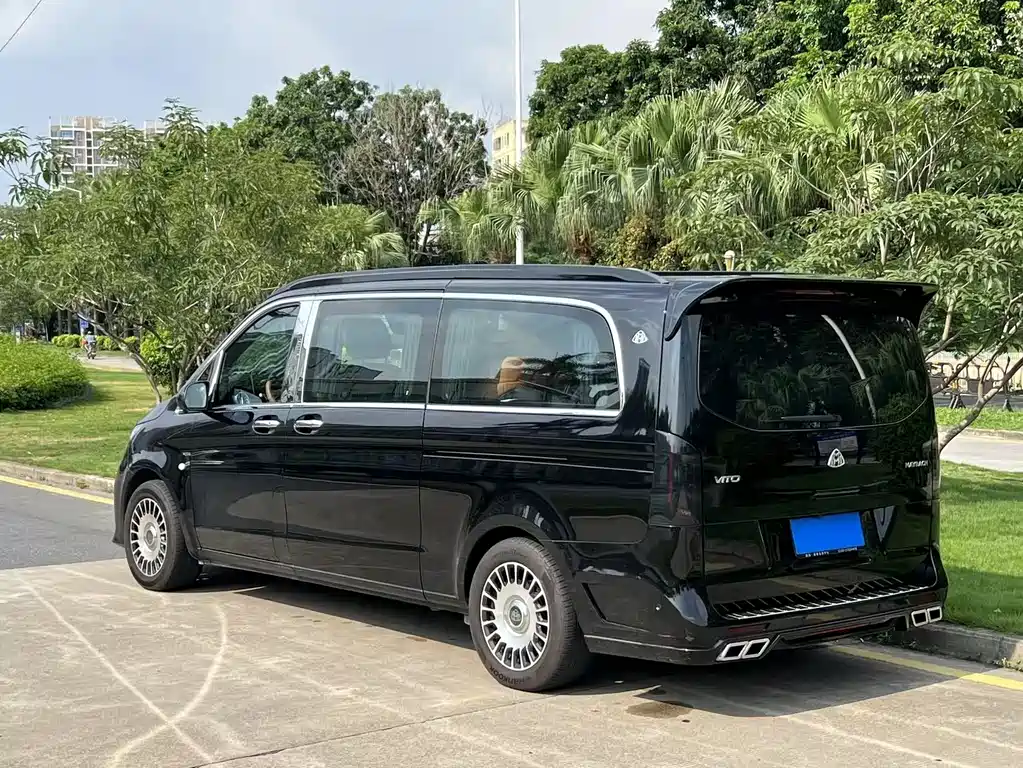 Vito 2.0 T Business 7-seat