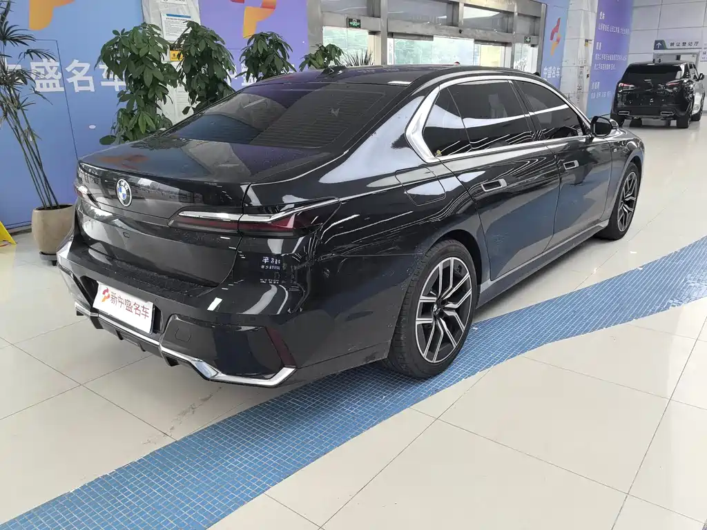 BMW 7 Series 735 Li M Sport Package