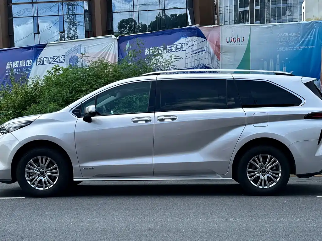 Sienna 2.5 L Hybrid Comfort