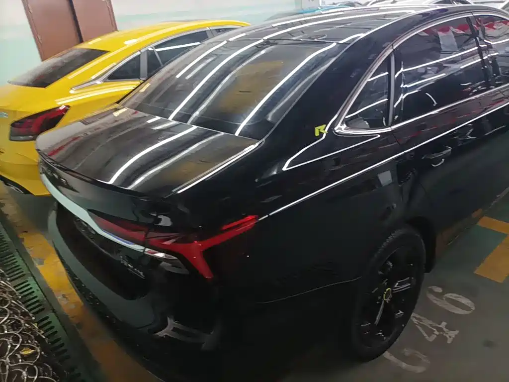 Roewe i6 MAX 荣威i6 MAX 2020款 300 TGI 自动爽酷智驾版
