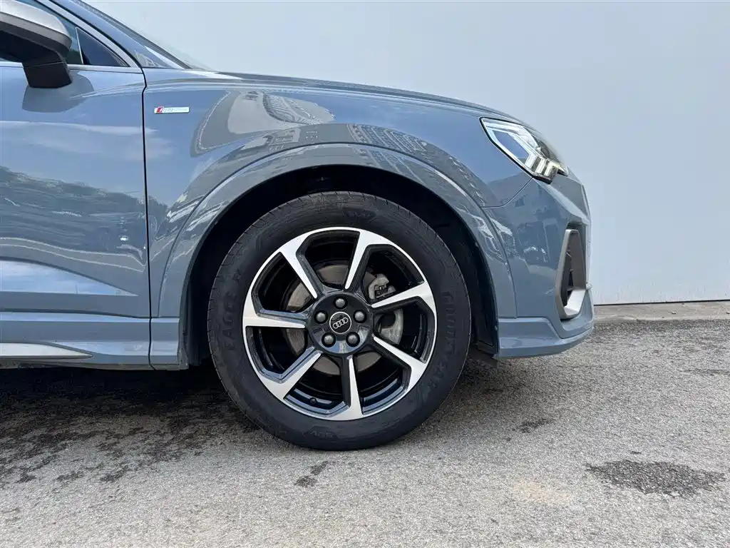 Audi Q3 Sportback 40 TFSI RS Speed Kit
