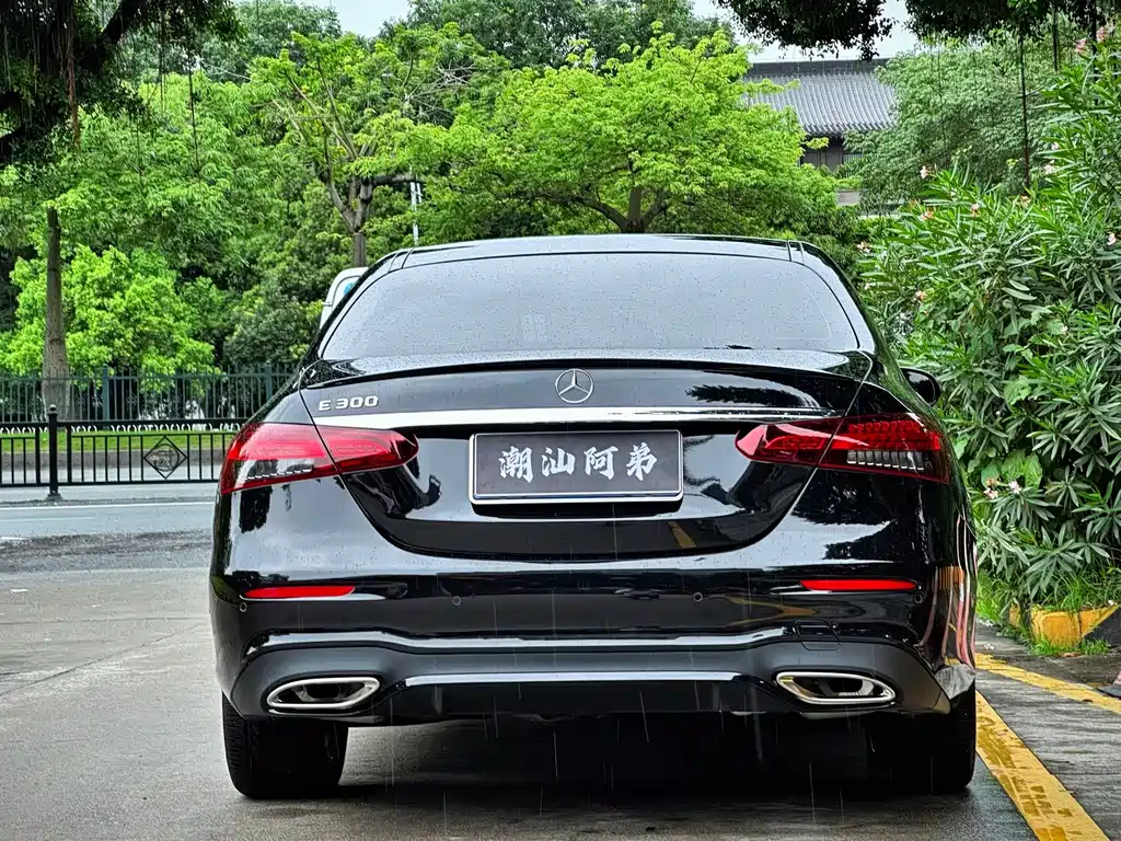 Mercedes-Benz E-Class (Import) E 300 Fashion Sport