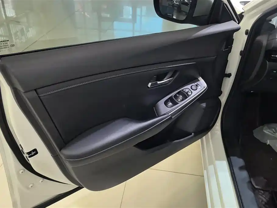 Sylphy 1.6 L XL CVT Joy