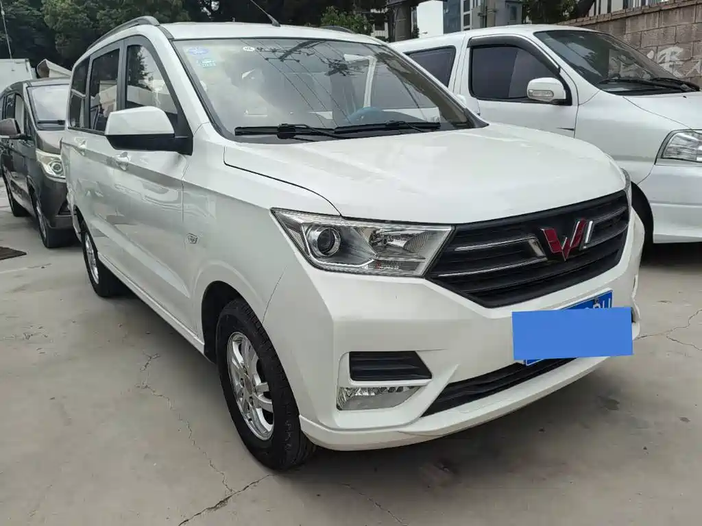Wuling Hongguang 1.5 L S Comfort CN-VI LAR