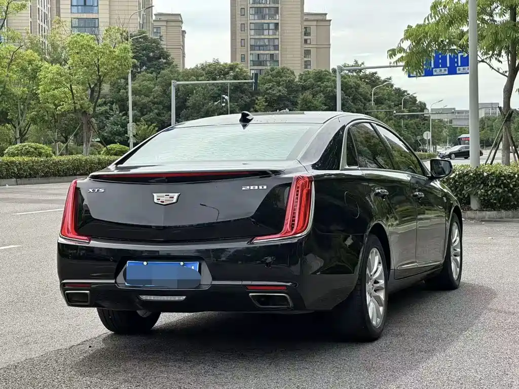 Cadillac XTS 28 T Tech