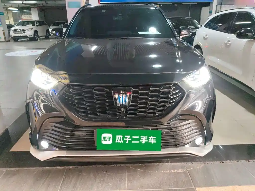 Crown Kluger 2.5 L HEV 4 WD Distinguished