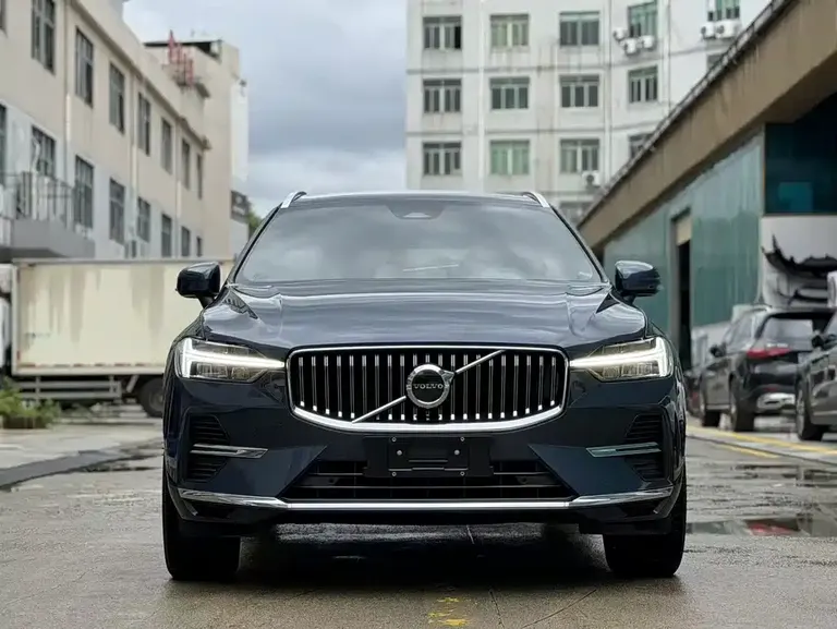 Volvo XC60 B5 4 WD Smart Vision Luxury