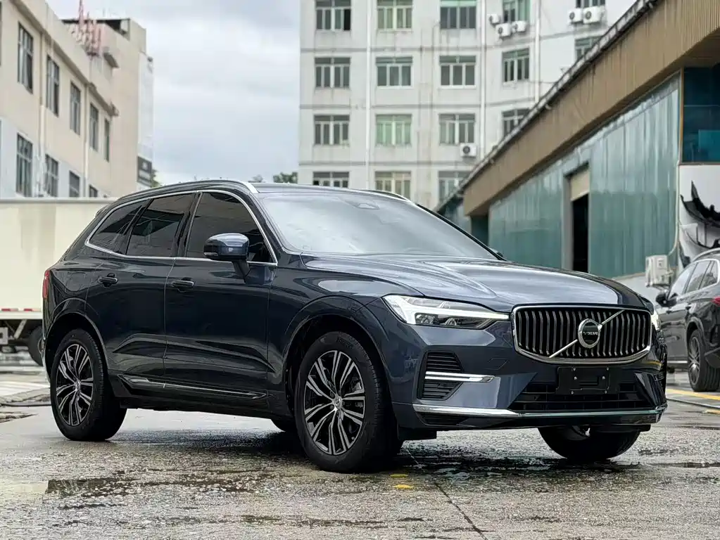 Volvo XC60 B5 4 WD Smart Vision Luxury