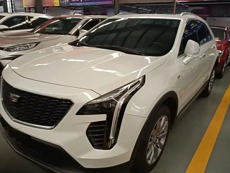 Cadillac XT4 28 T 2 WD Luxury