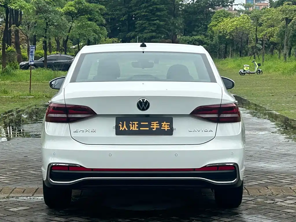 Lavida Facelift 1.5 L Auto 5 Million