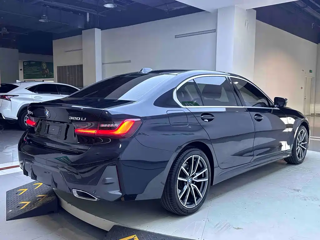 BMW 3 Series 320 Li M Sport Package