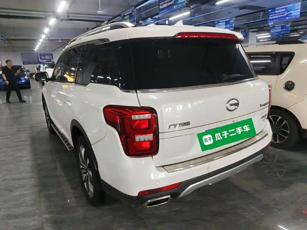 GAC Trumpchi GS8 320 T 2 WD Luxury Connected (7-seat)