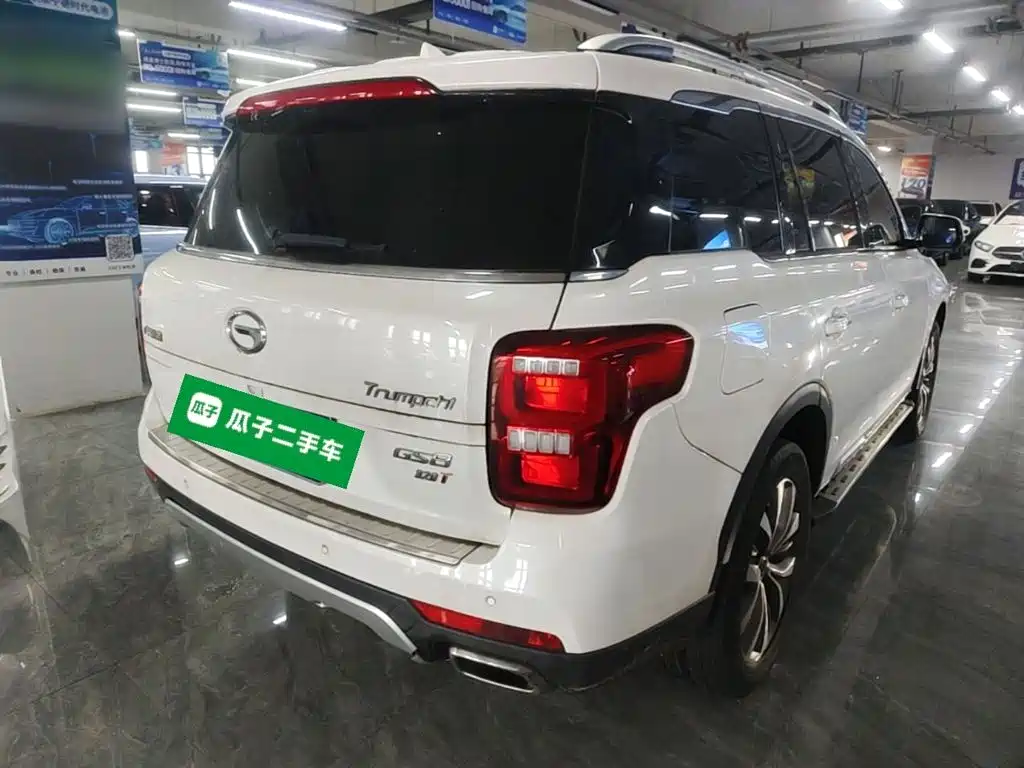GAC Trumpchi GS8 320 T 2 WD Luxury Connected (7-seat)