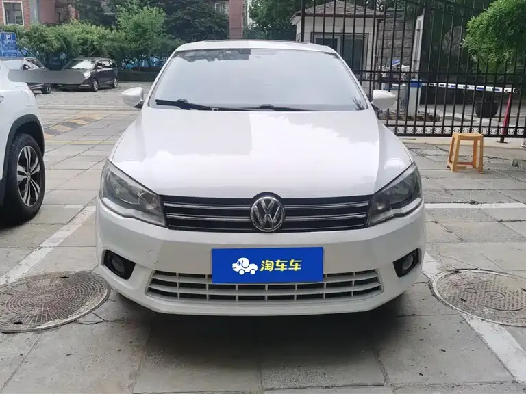 Volkswagen Jetta 1.6 L Manual Comfort