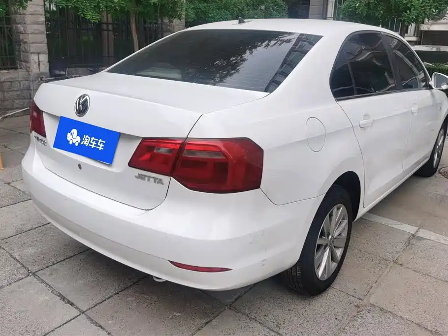 Jetta 1.6 L Manual Comfort