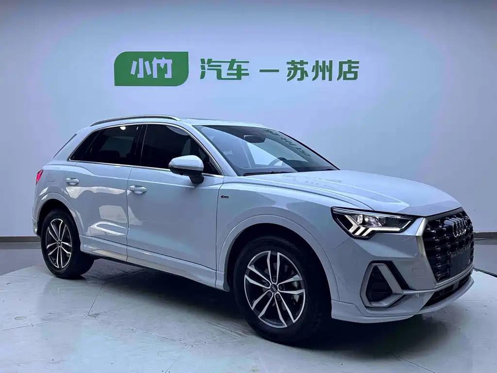 Audi Q3 35 TFSI Progressive Dynamic (1.4 T)