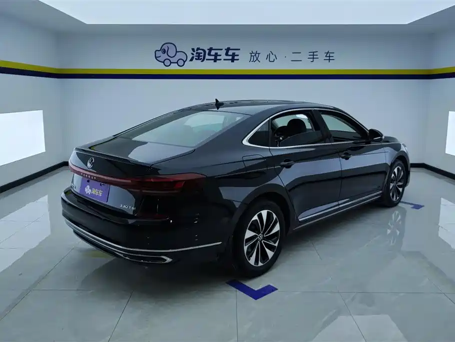 Passat Facelift 330 TSI Starry Sky Elite