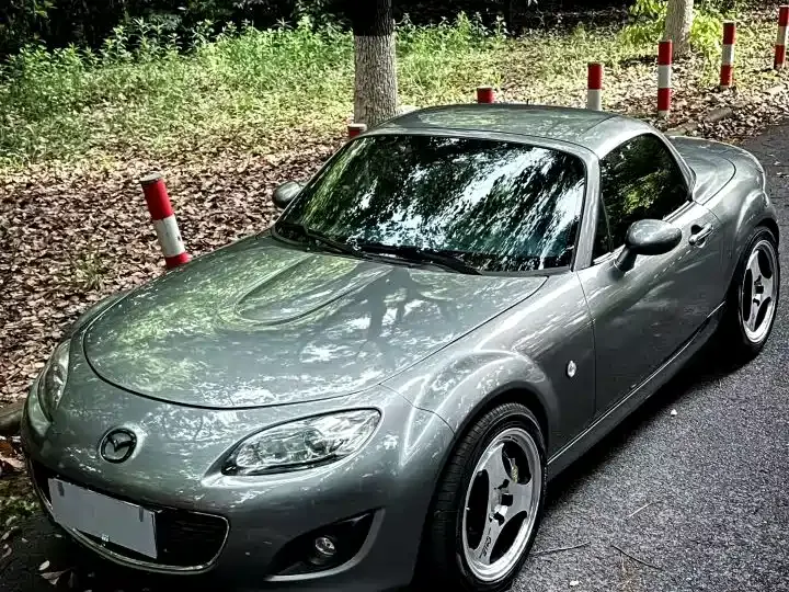 Mazda MX-5 2.0
