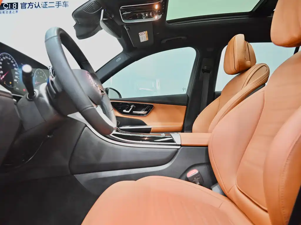 Mercedes-Benz GLC Facelift GLC 260 L 4 MATIC Dynamic 5-seat