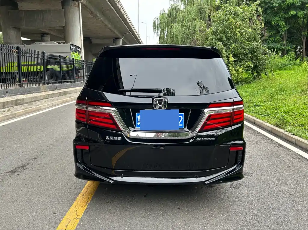 Elysion 2.4 L Supreme