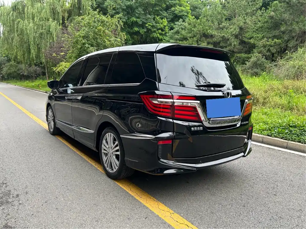 Elysion 2.4 L Supreme