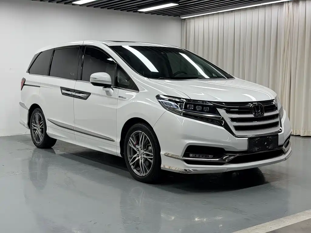 Elysion 2.0 L Hybrid Luxury