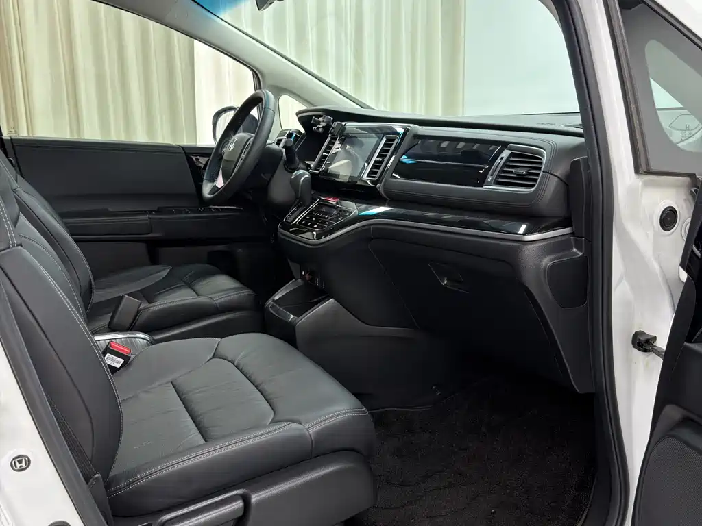 Elysion 2.0 L Hybrid Luxury