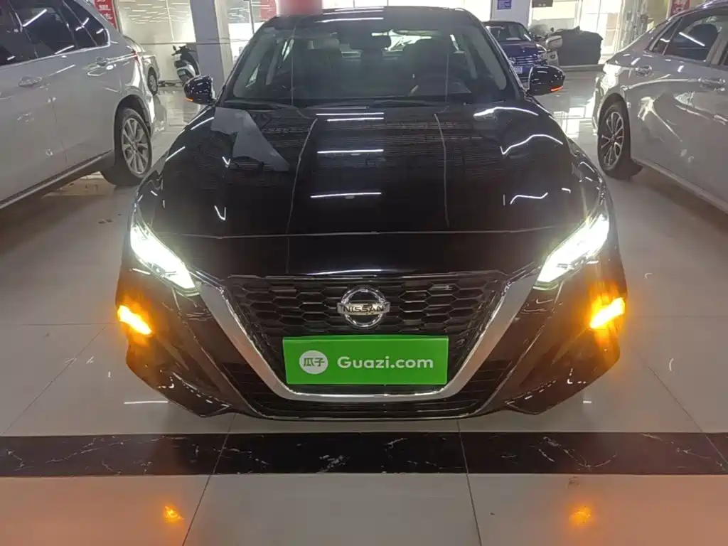 Teana 2.0 L XL Comfort