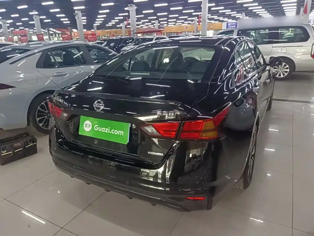 Teana 2.0 L XL Comfort
