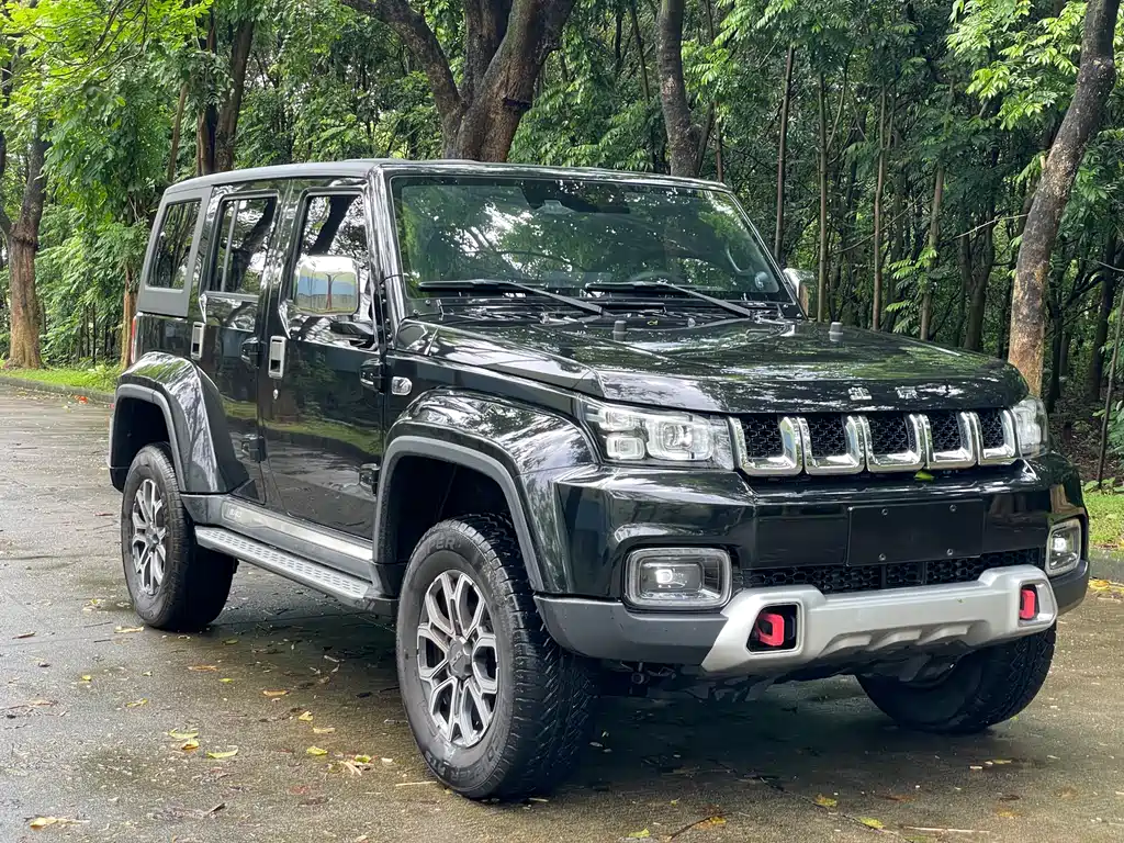 BAIC BJ40 2.0 T Auto 4 WD City Hunter Swordsman