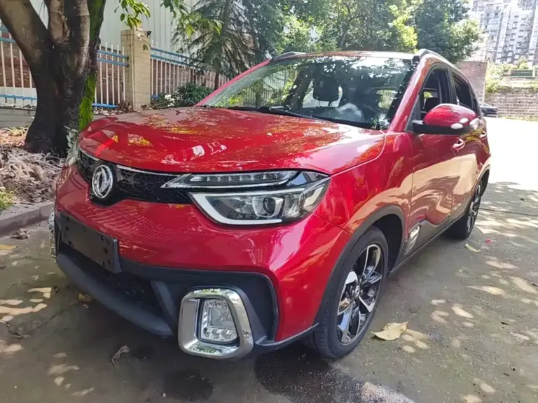 Dongfeng Fengshen AX4 1.6 L DCT Trend Style