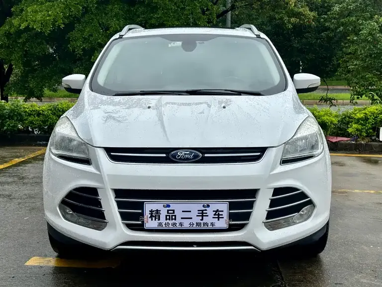Ford Kuga 1.6 L GTDi 2 WD Style