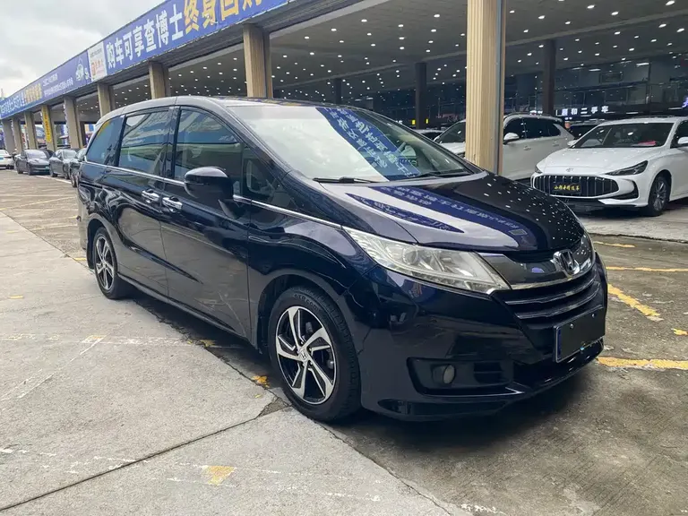 Honda Odyssey Facelift 2.4 L Luxury