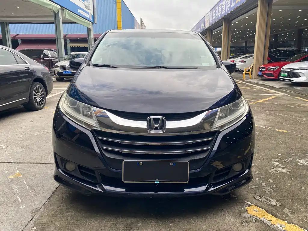 Odyssey Facelift 2.4 L Luxury
