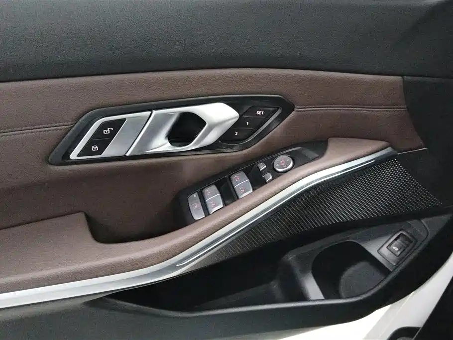 BMW 3 Series 325 Li M Sport Package